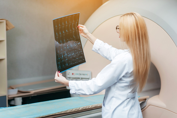 Dual Targeting Strategies in Advanced Non–Small Cell Lung Cancer