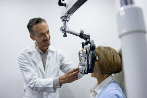 Retinal Imaging in Neovascular Age-Related Macular Degeneration and Diabetic Macular Edema: Advancements in Screening and Monitoring