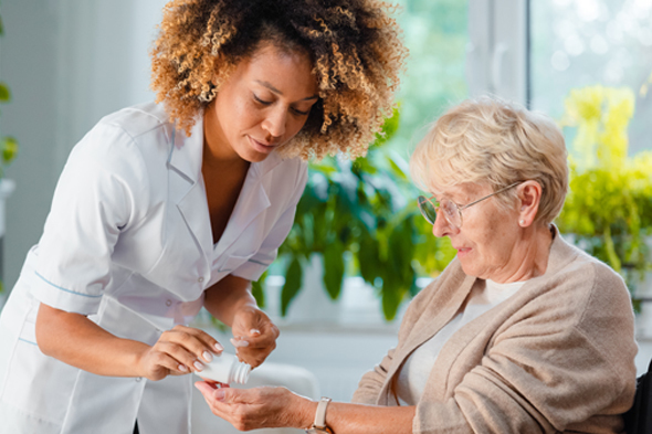 Osteoporotic Fracture Risk in Patients With Age-Associated Comorbidities